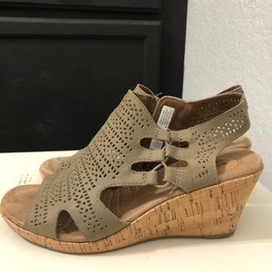 Rockport wedge sandal 7.5
